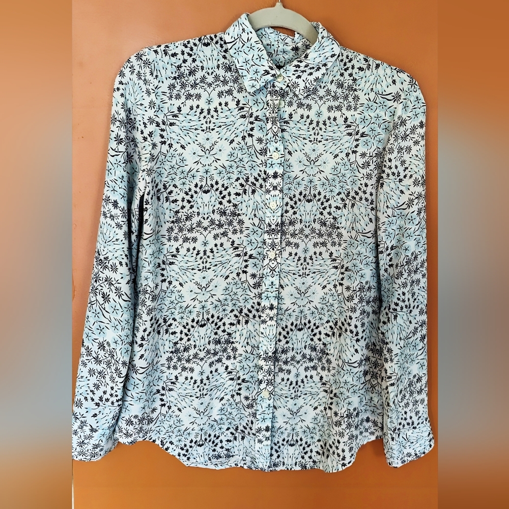 Banana Republic. DILLON CLASSIC-FIT SHIRT. Size XS.
